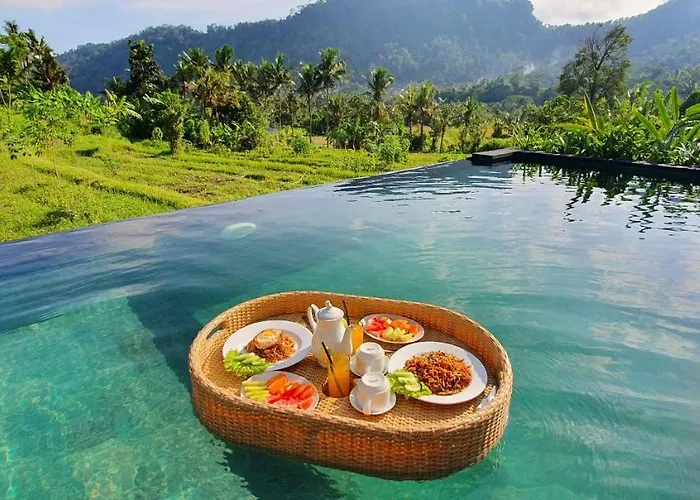 Nana * Sidemen (Bali)